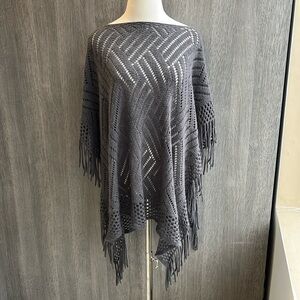 Handmade Knit Crochet Grey Poncho Size OS